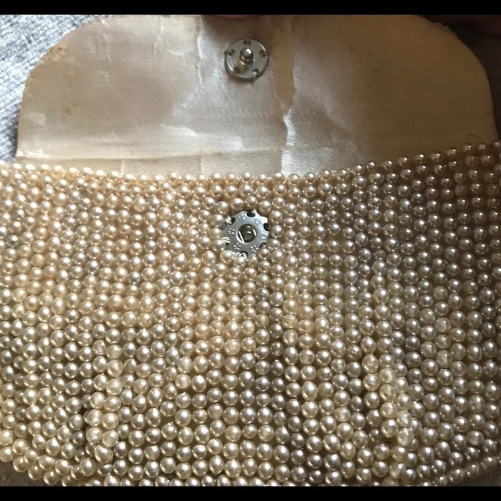 Vintage Pearl Mini Clutch